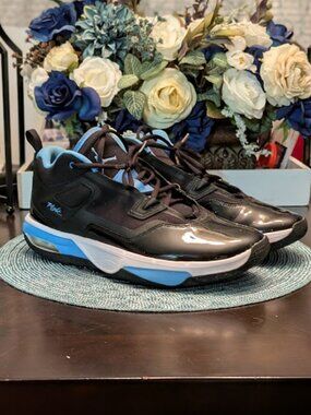 WR1 JORDAN Stay Loyal 3 Sneakers